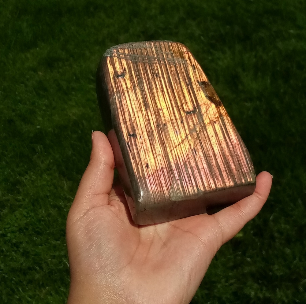(RELISTED) 🌅 Labradorite Freeform *Video* - Picture 5 of 5